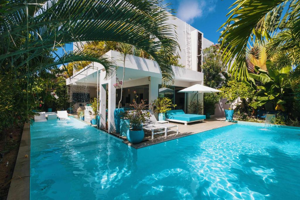 Private and discreet luxury wellness environment ensuring confidentiality for guests